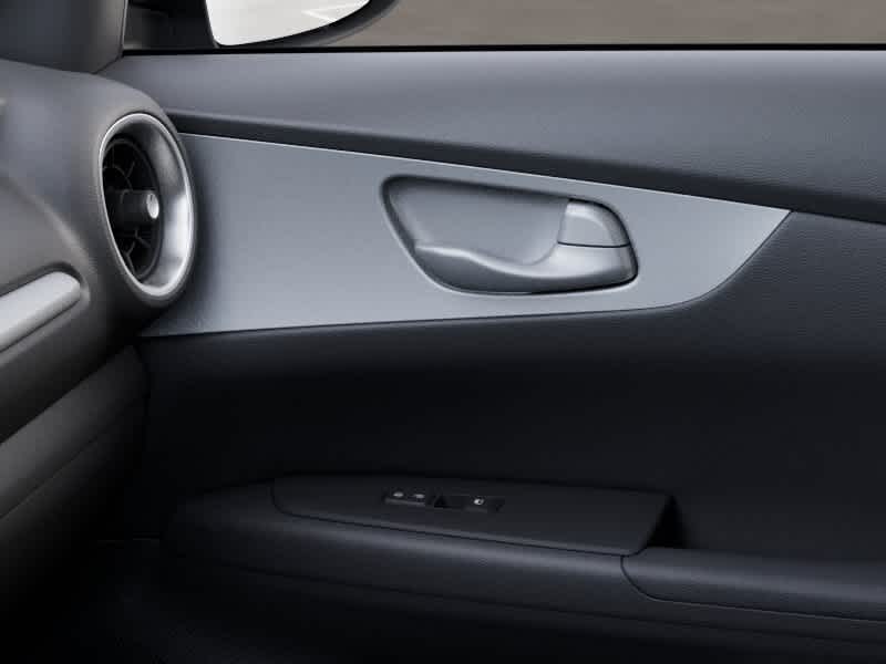 New 2024 Kia Forte LXS 4dr Car in Kenner RE748070 Premier Kia of Kenner