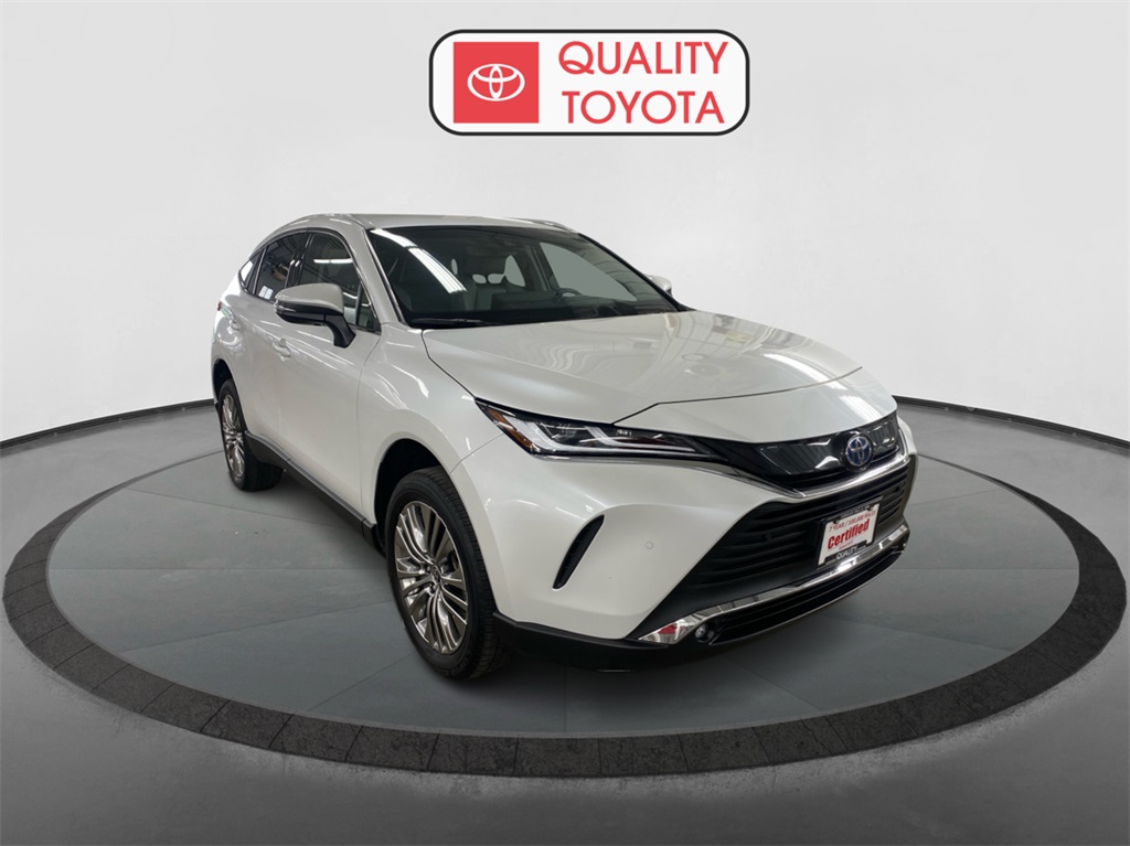 Used 2024 Toyota Venza XLE with VIN JTEAAAAH9RJ168895 for sale in Fergus Falls, Minnesota