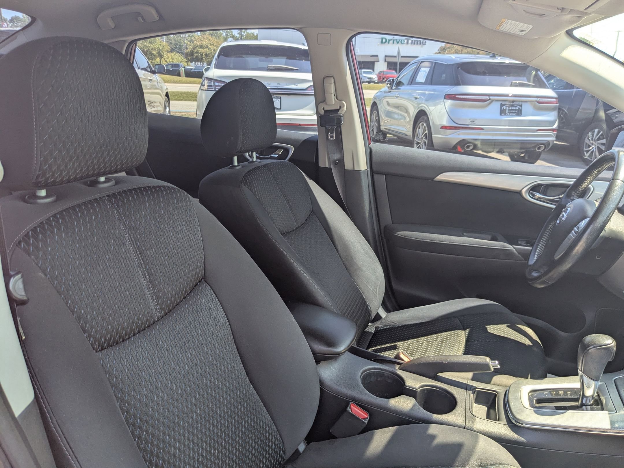 2013 Nissan Sentra SR photo 28