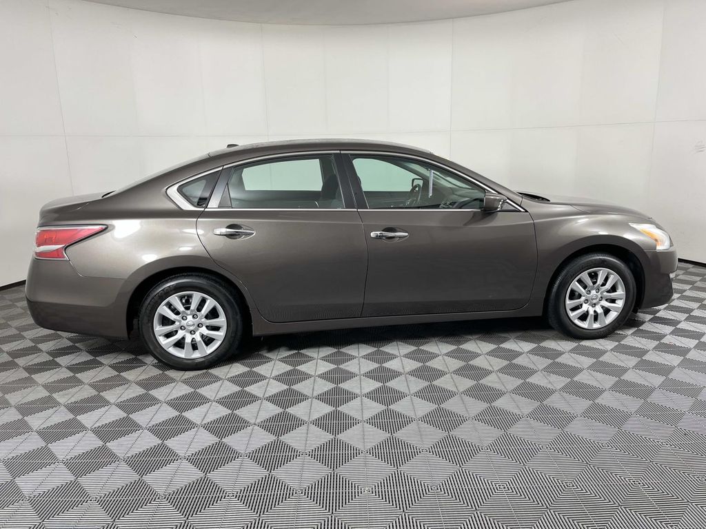 Used 2015 Nissan Altima S with VIN 1N4AL3APXFN904125 for sale in Cookeville, TN