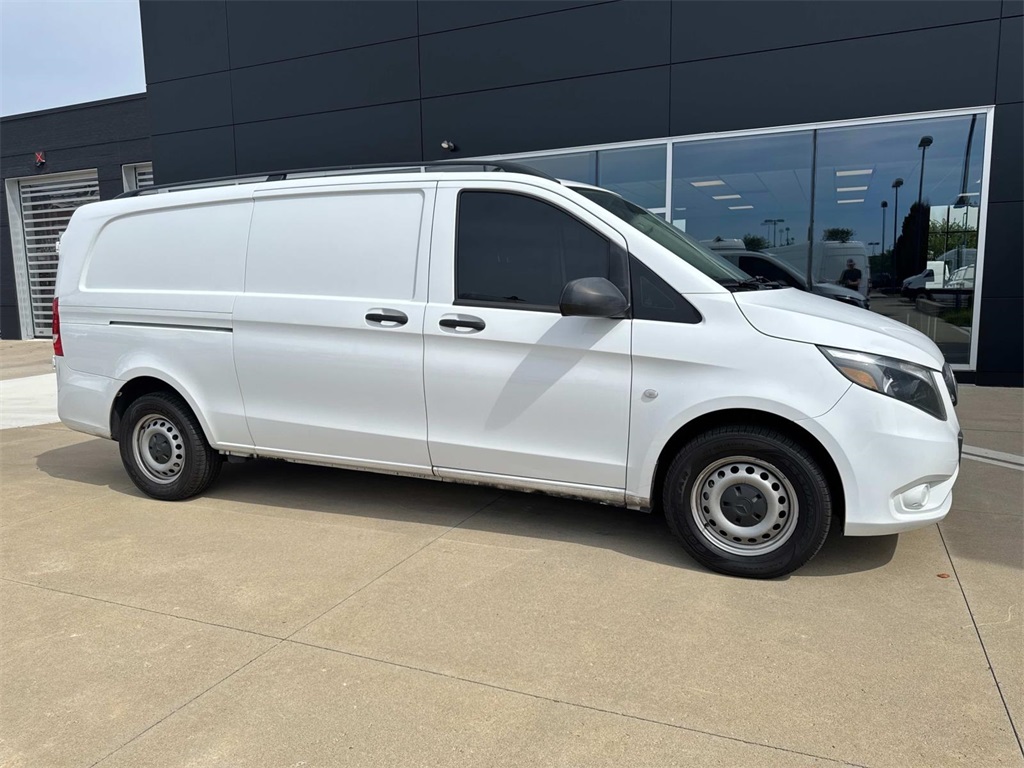 2023 Mercedes Benz Metris Cargo photo 2