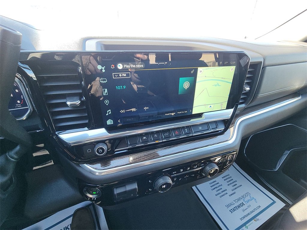 2025 Chevrolet Silverado 1500 RST photo 16
