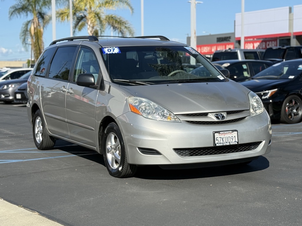 Used 2007 Toyota Sienna LE with VIN 5TDZK23CX7S054495 for sale in Westminster, CA