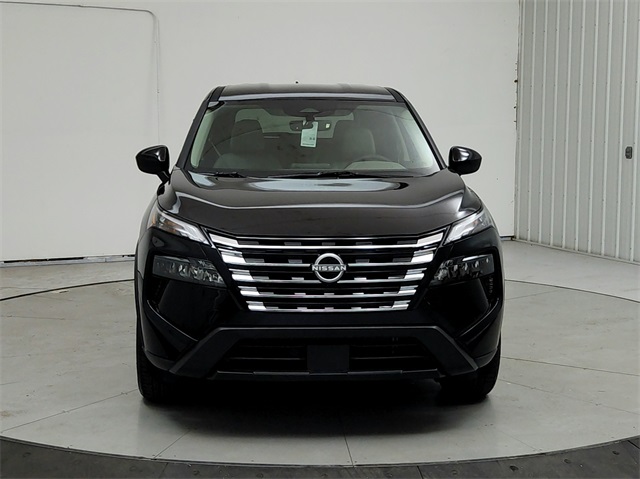 2025 Nissan Rogue SV photo 2