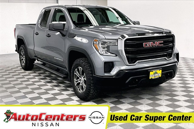 2020 GMC Sierra Base's photo