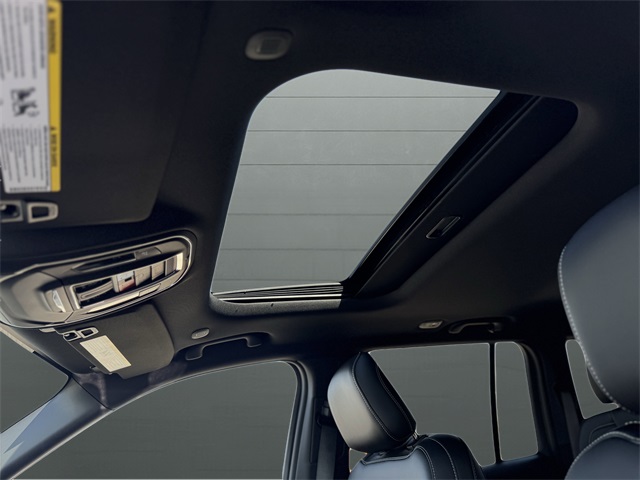 2025 Jeep Grand Cherokee Altitude X photo 18