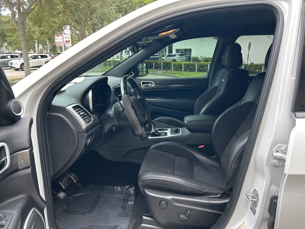 2021 Jeep Grand Cherokee Trackhawk photo 4