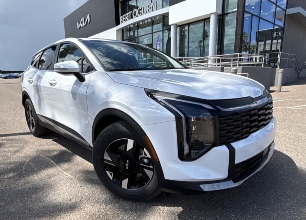 2026 Kia Sportage LX's photo