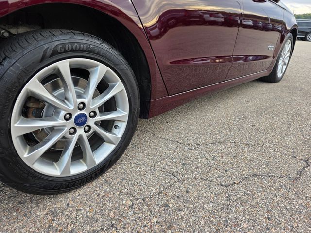 2017 Ford Fusion Energi Titanium photo 43