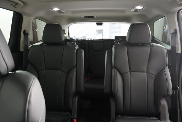 2025 Subaru Ascent Onyx Edition Touring photo 16