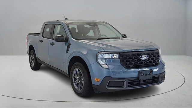 2025 Ford Maverick XLT's photo