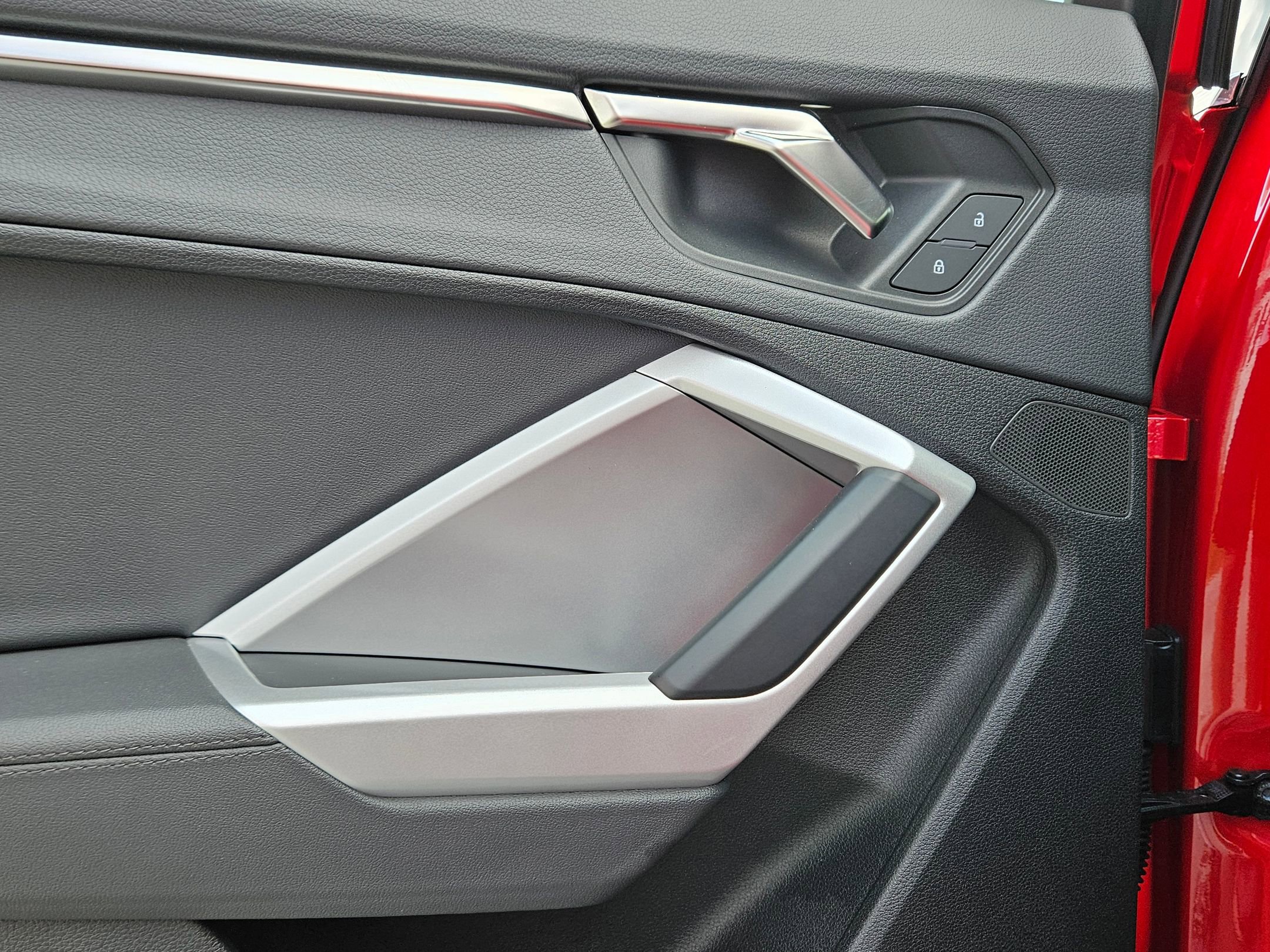 2024 Audi Q3 S line Premium photo 20