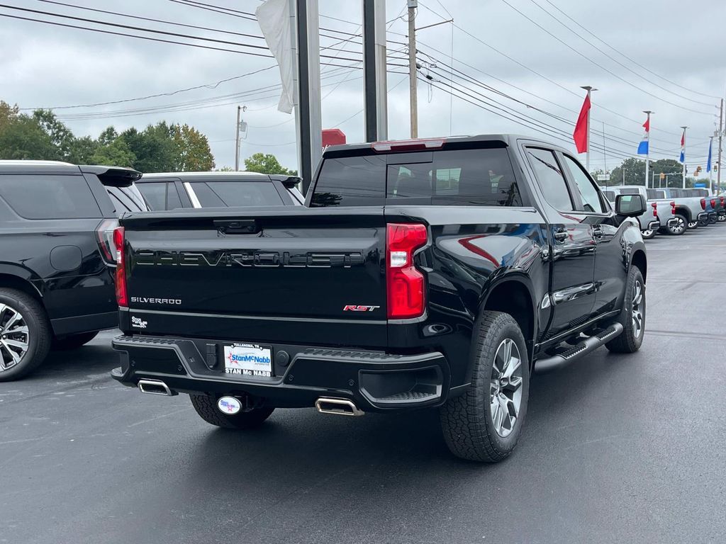 2025 Chevrolet Silverado 1500 RST photo 6