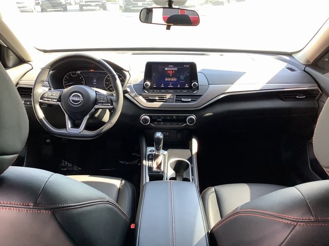 2024 Nissan Altima SR photo 6