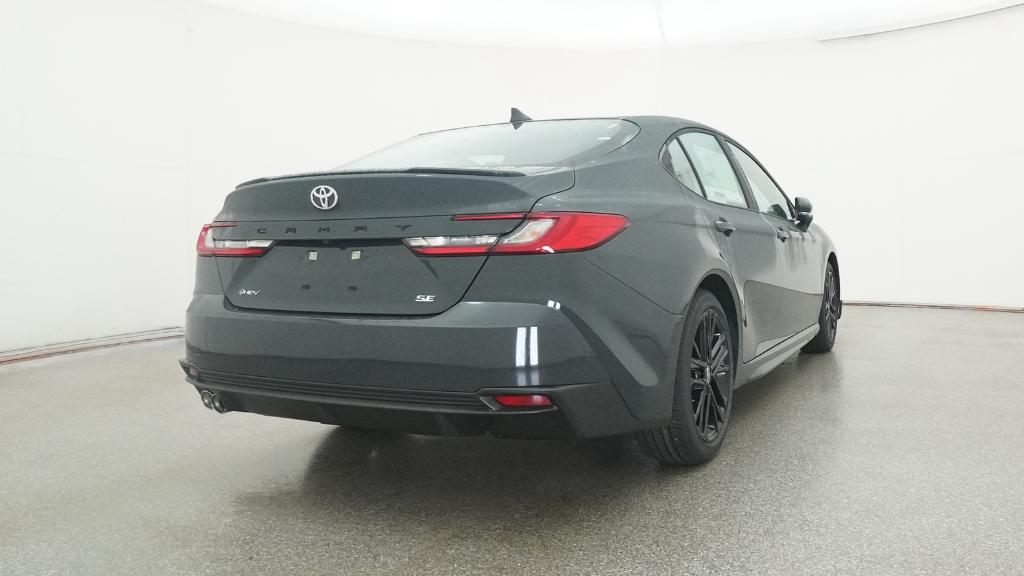 2026 Toyota Camry SE photo 18