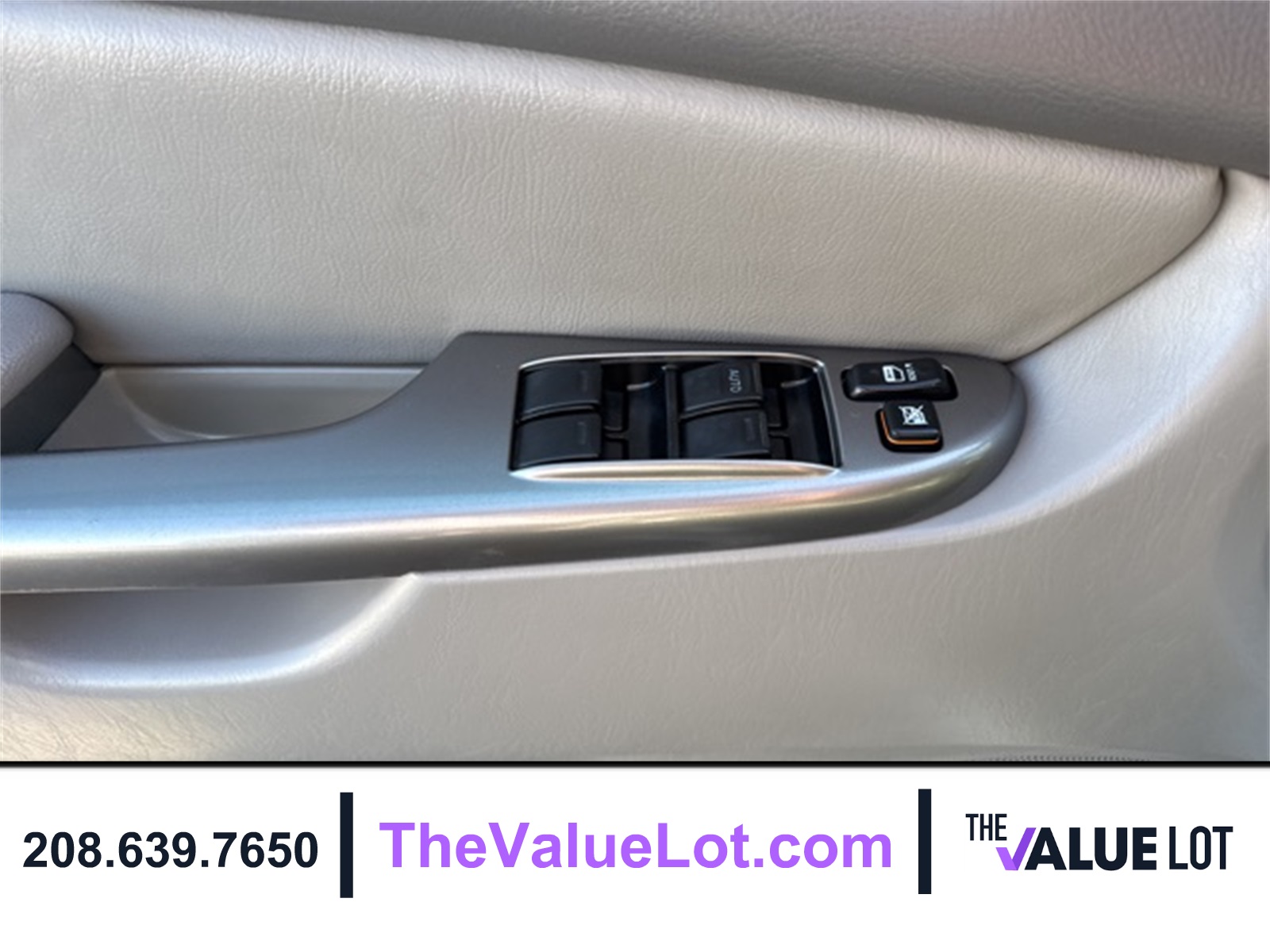 2007 Toyota Sienna LE photo 18