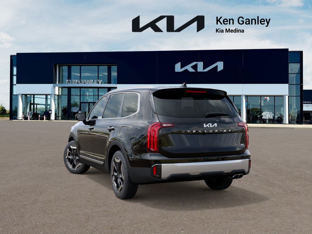 2025 Kia Telluride S photo 2