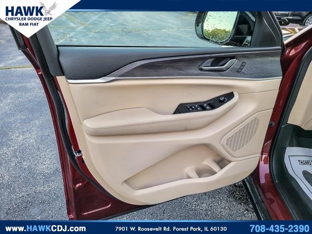 2024 JEEP GRAND CHEROKEE - Image 27