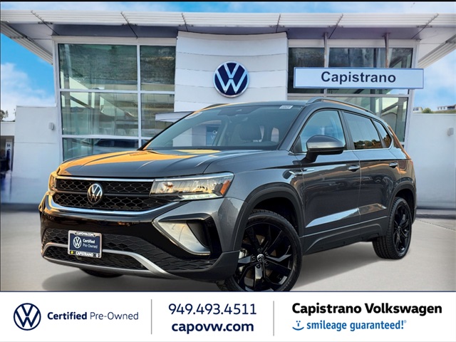 2023 Volkswagen Taos SE's photo