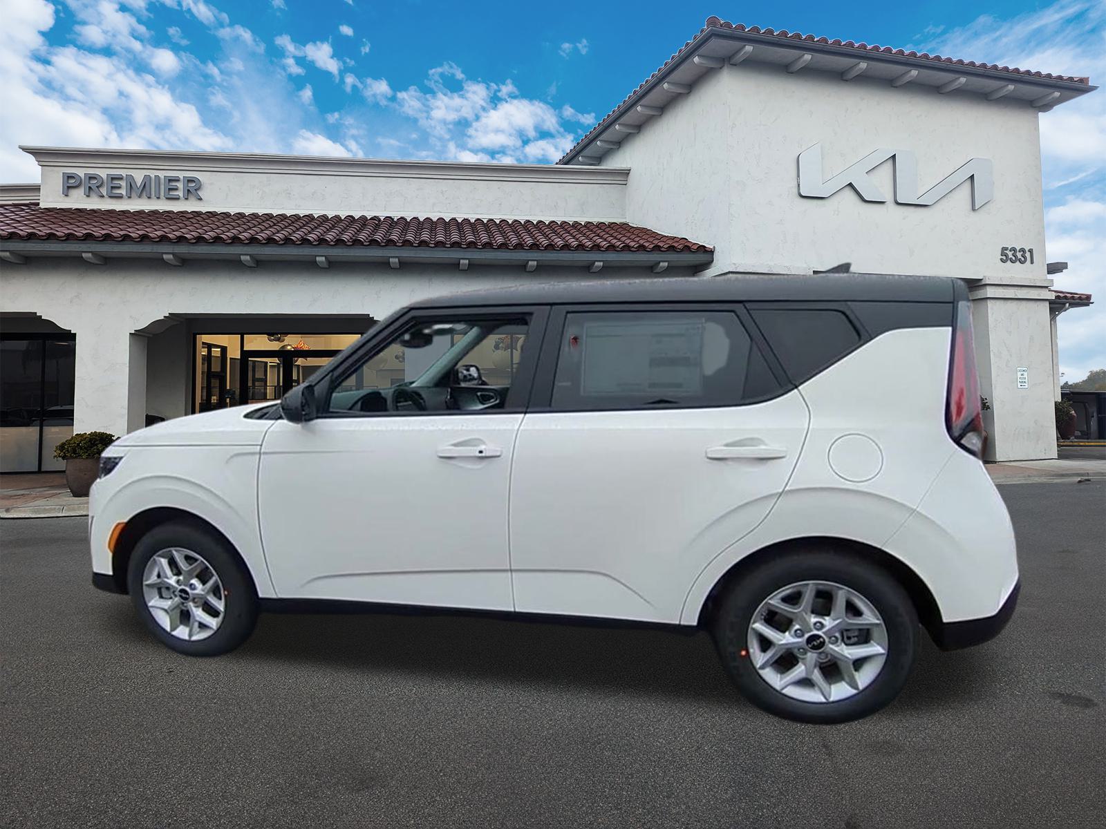 2025 Kia Soul S photo 4