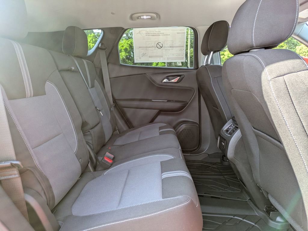 2025 Chevrolet Blazer 2LT photo 21