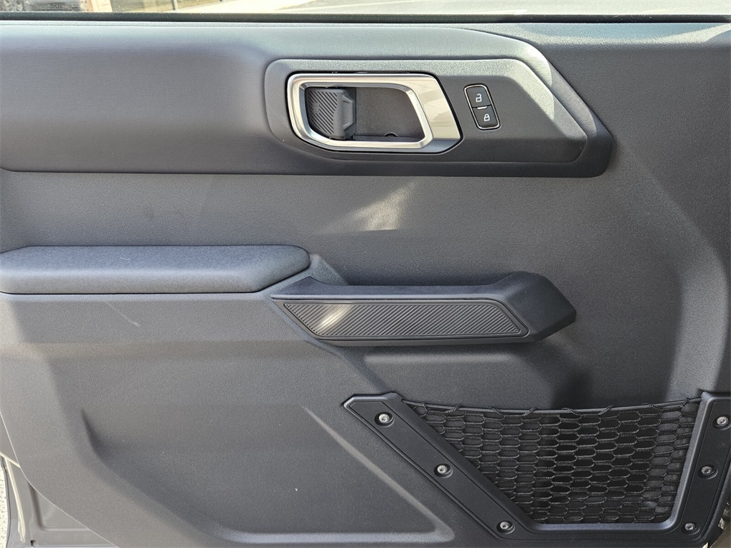 2025 Ford Bronco Badlands photo 23