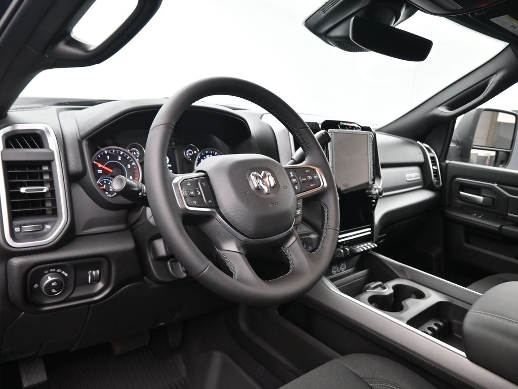 2025 Ram 2500 Big Horn photo 8