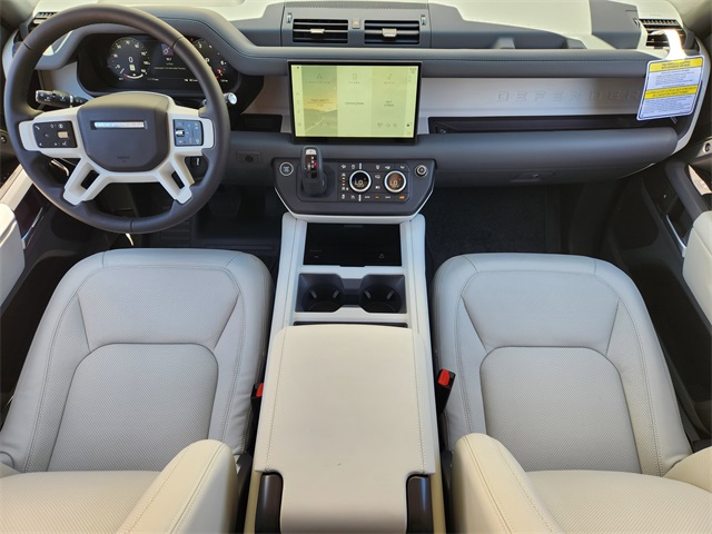 2025 Land Rover Defender 130 X-Dynamic SE photo 16