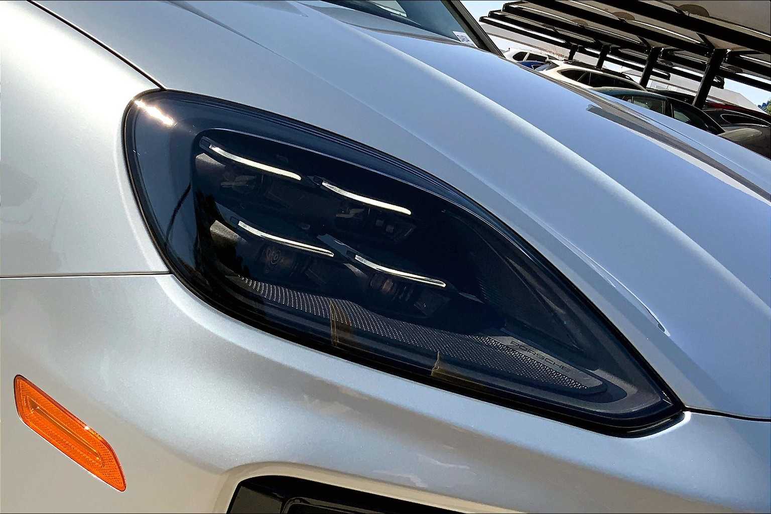 2025 Porsche Cayenne GTS Coupe photo 12