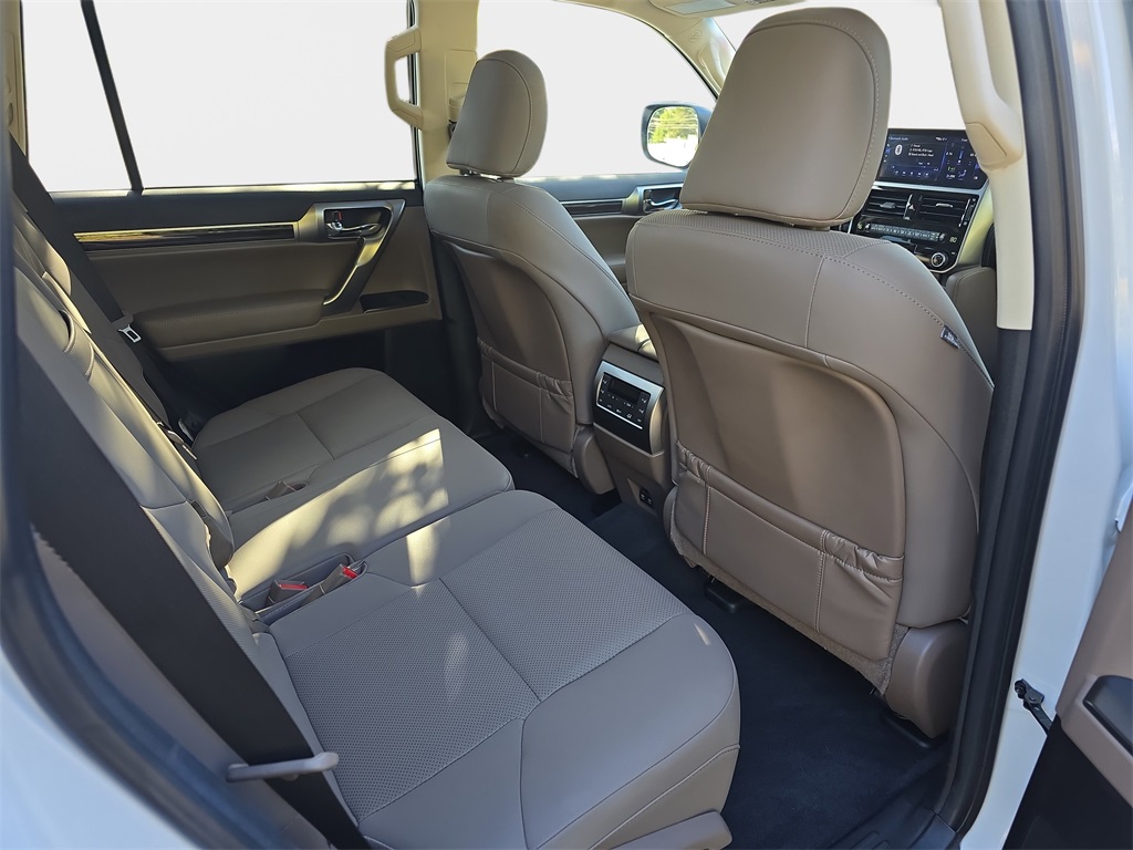 2023 Lexus GX 460 photo 8