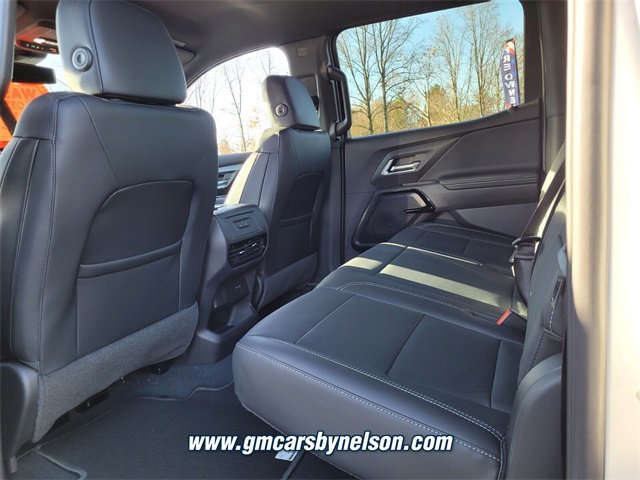 2025 Chevrolet Silverado EV LT photo 5