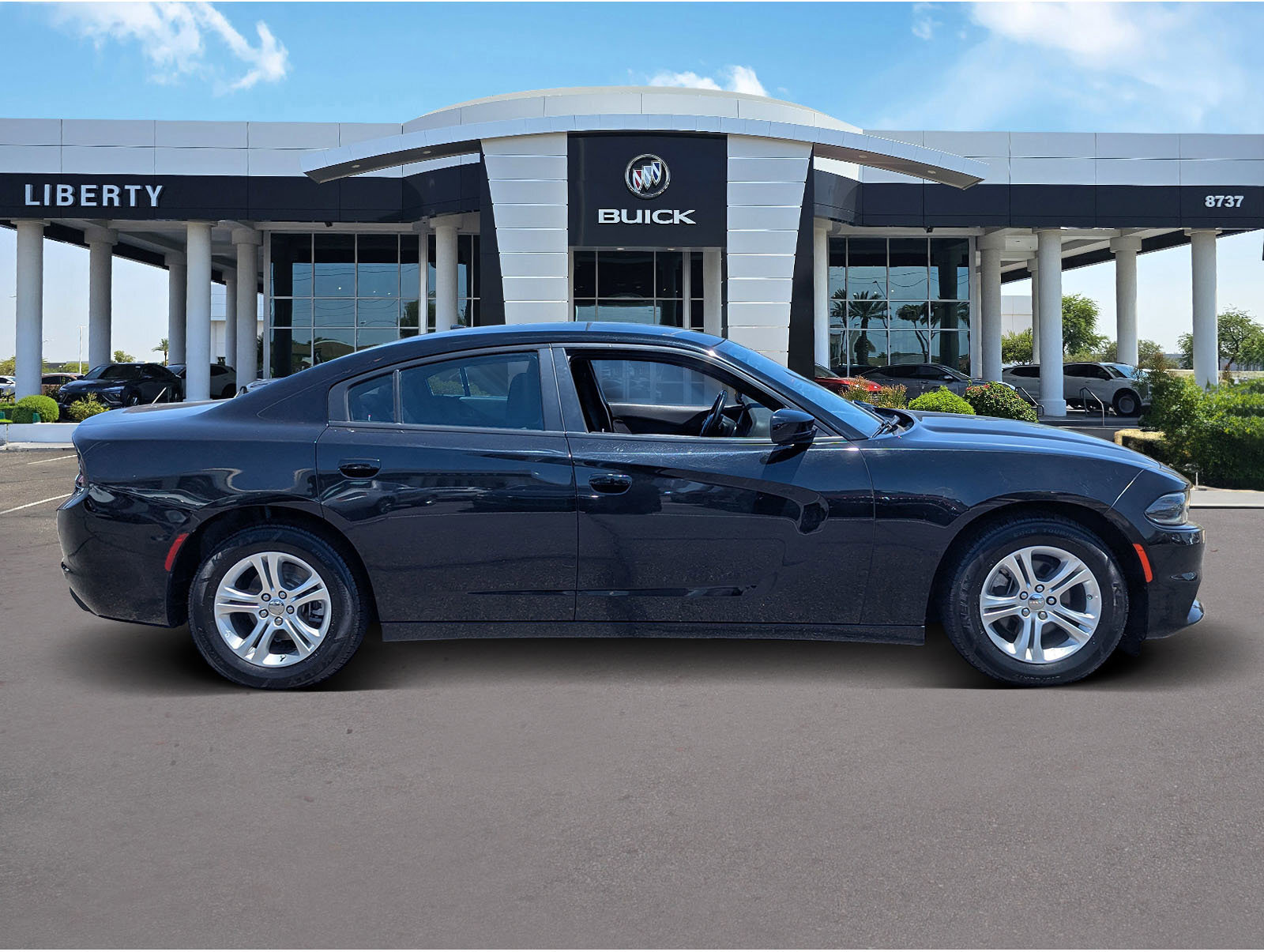 2022 Dodge Charger SXT photo 2