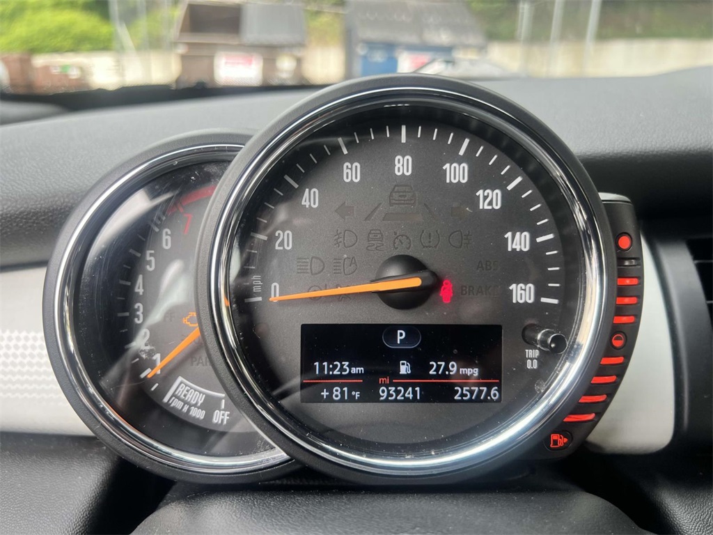 2017 Mini Cooper Convertible S photo 23