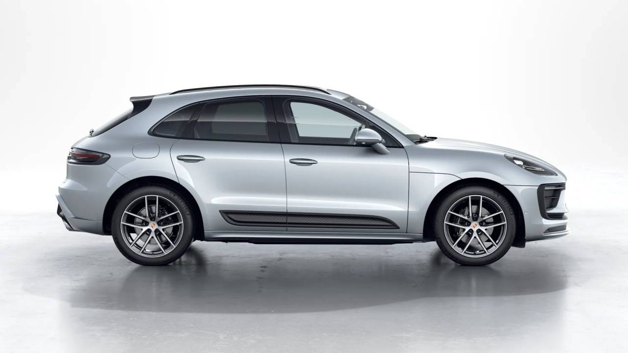 2026 Porsche Macan T photo 7