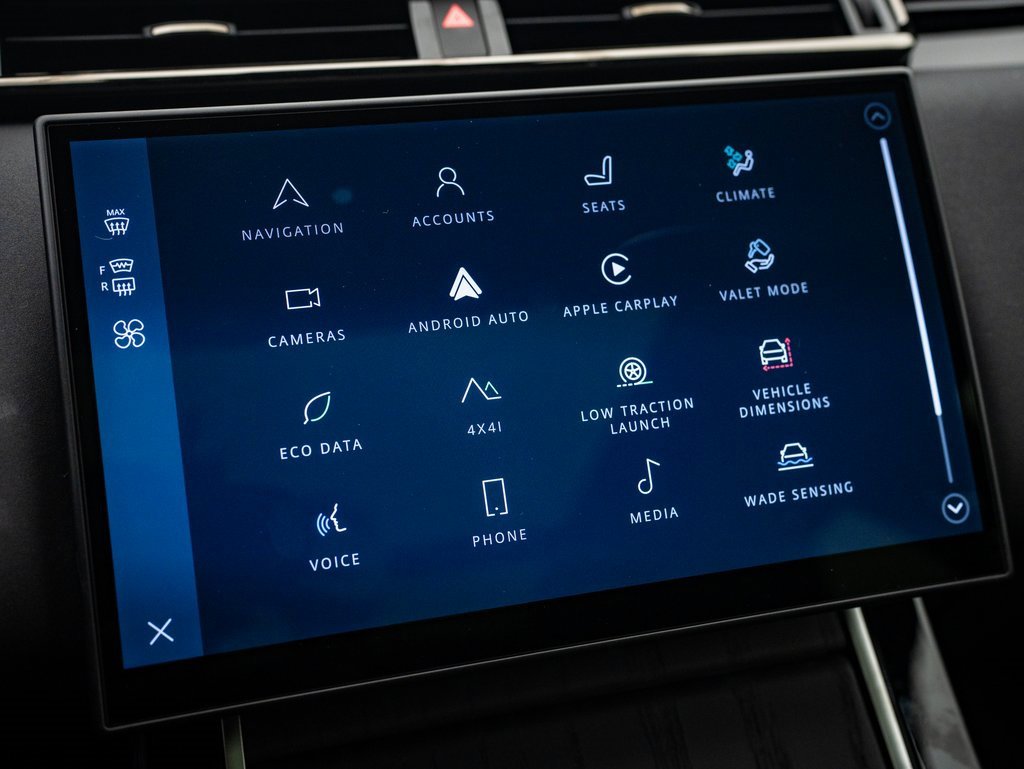 2026 Land Rover Range Rover Velar SE photo 27