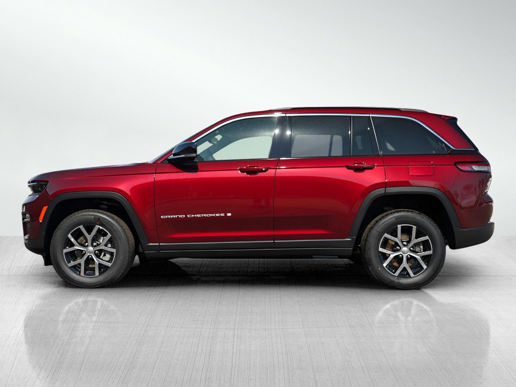 2025 Jeep Grand Cherokee Limited photo 3