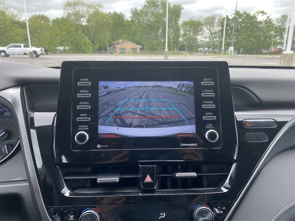2023 Toyota Camry SE photo 19