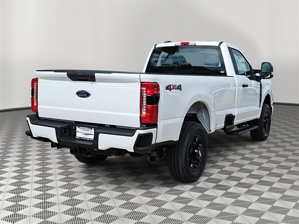 2025 Ford F-350 XL photo 3