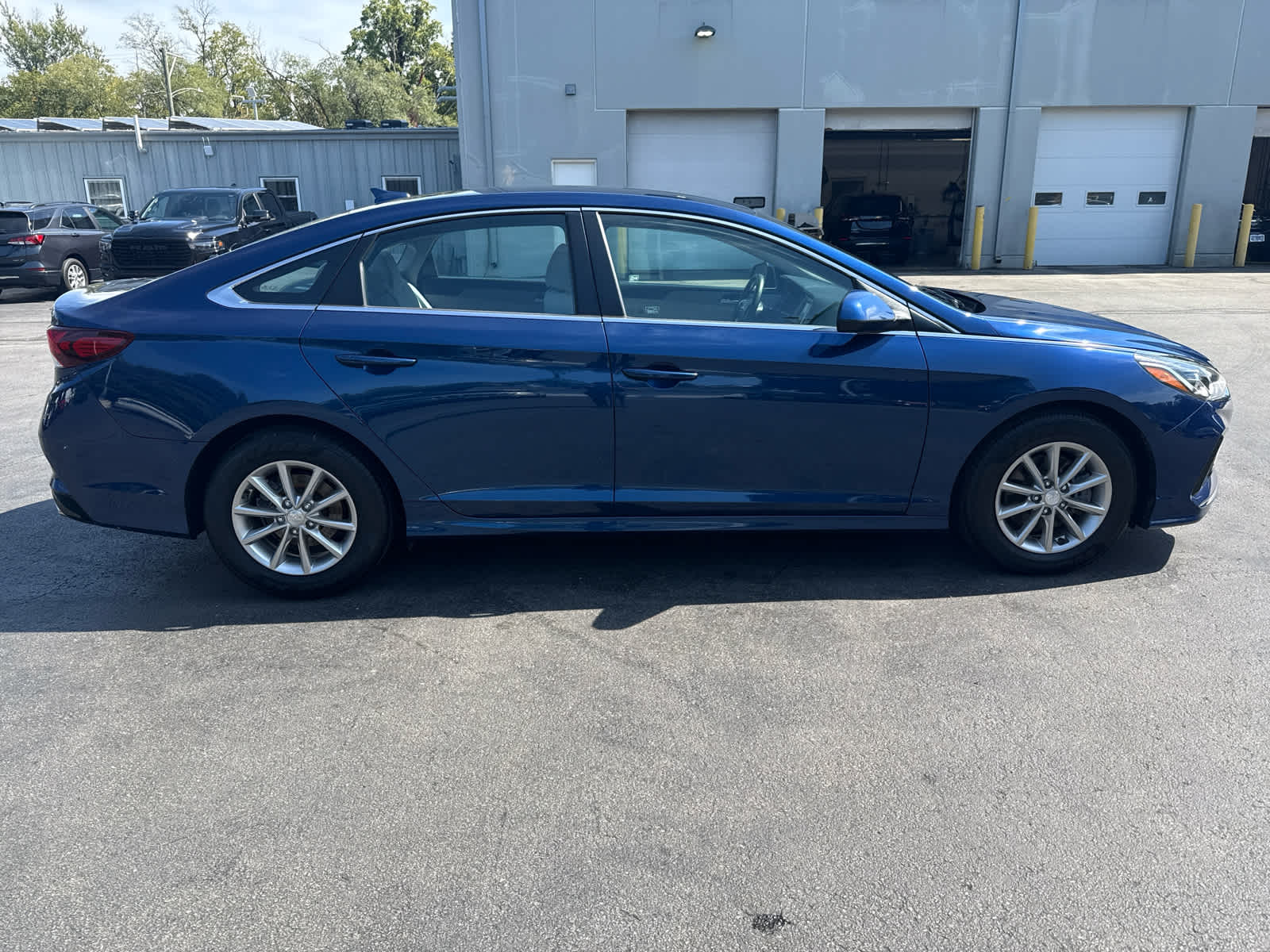 2018 Hyundai Sonata Eco photo 2
