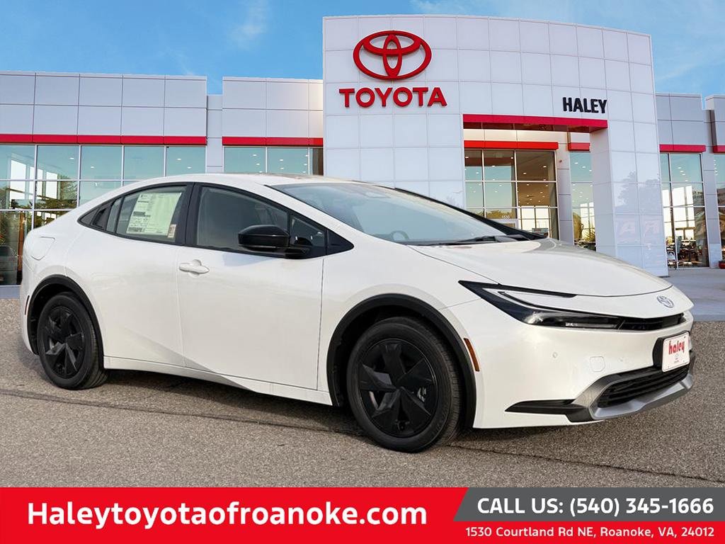 2026 Toyota Prius SE's photo