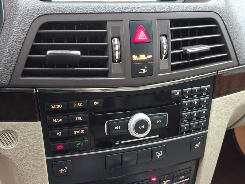 2011 Mercedes Benz E 350 photo 16