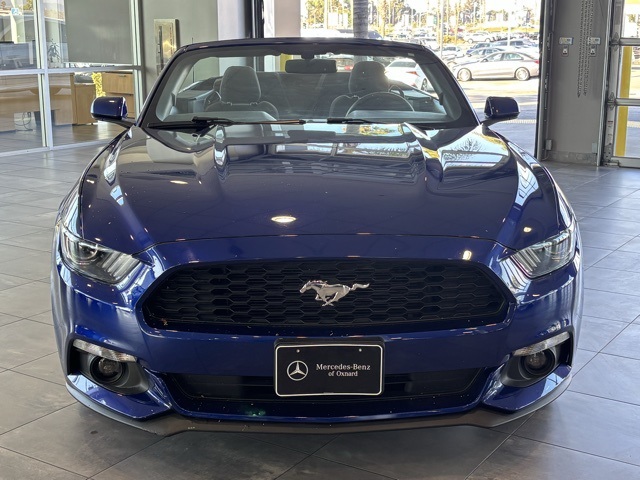 2015 Ford Mustang V6 Convertible photo 10