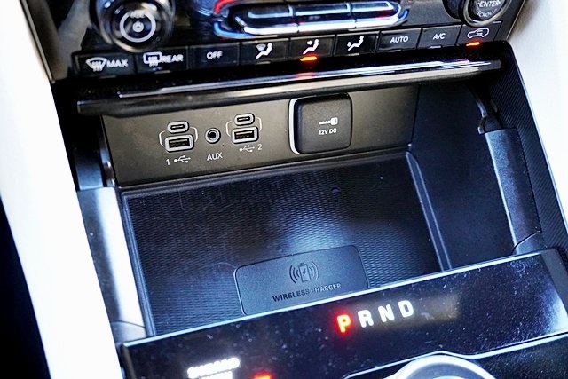 Used 2023 White Jeep Limited image 31