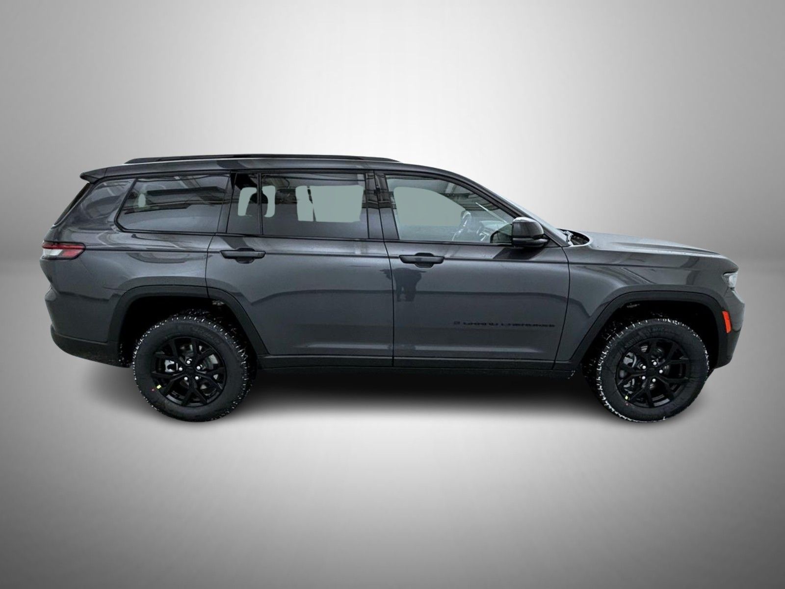 2025 Jeep Grand Cherokee Laredo photo 4