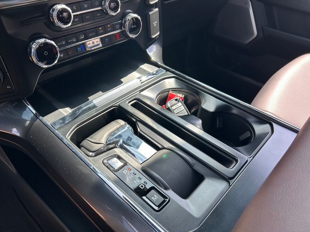 2023 Ford F-150 Lariat photo 31