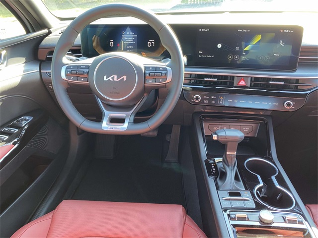 2026 Kia K5 GT-Line photo 9