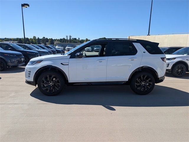 2025 Land Rover Discovery Sport SE photo 2