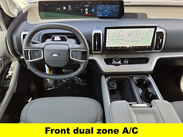 2025 Ford Expedition MAX photo 4