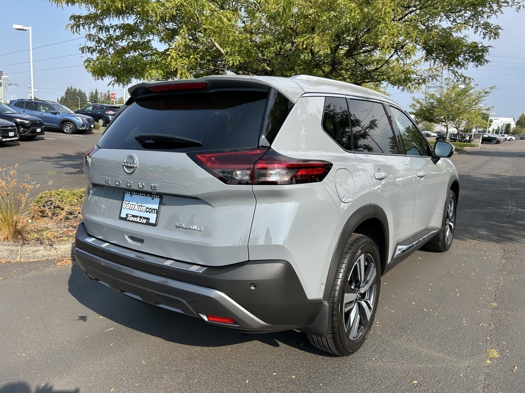 2022 Nissan Rogue SL photo 5