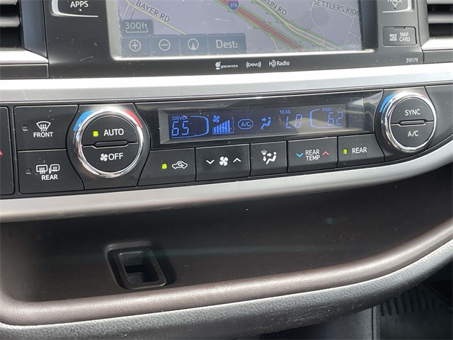 2017 Toyota Highlander SE XLE photo 22